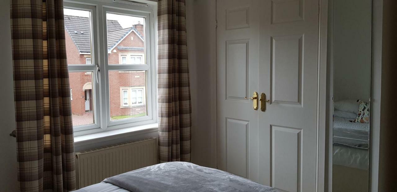 Home2Home Meadow Close East Kilbride Exterior foto